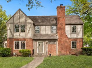 6419 Sagamore Rd, Mission Hills, KS 66208