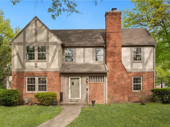 6419 Sagamore Rd, Mission Hills, KS 66208