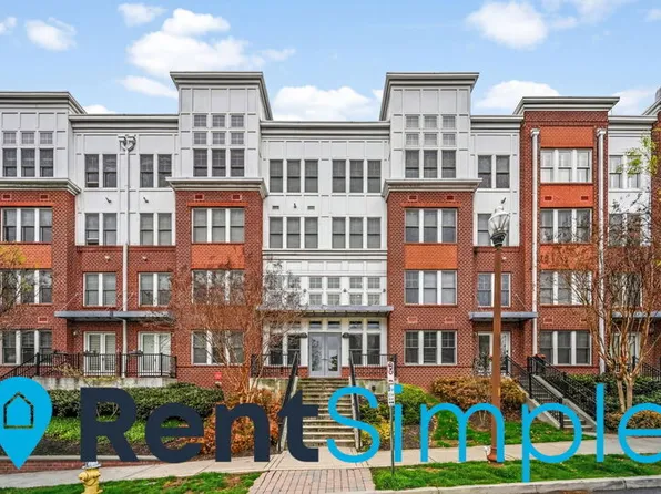 1418 Rhodes #B110, Arlington, VA 22209