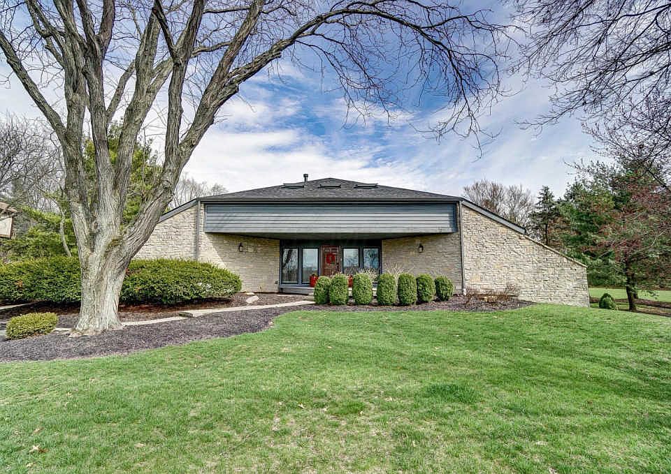1st image of 1688 Meadoway Ct