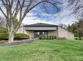1688 Meadoway Ct, Blacklick, OH 43004