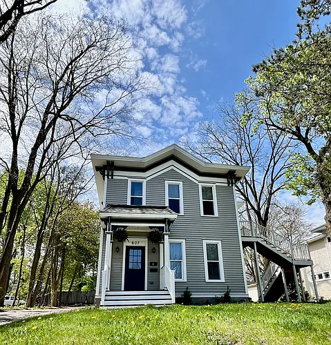607 S Lafayette St #2 Photo 1