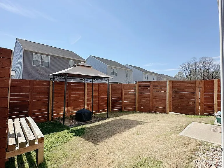 1060 Gibson Rd — Photo 23