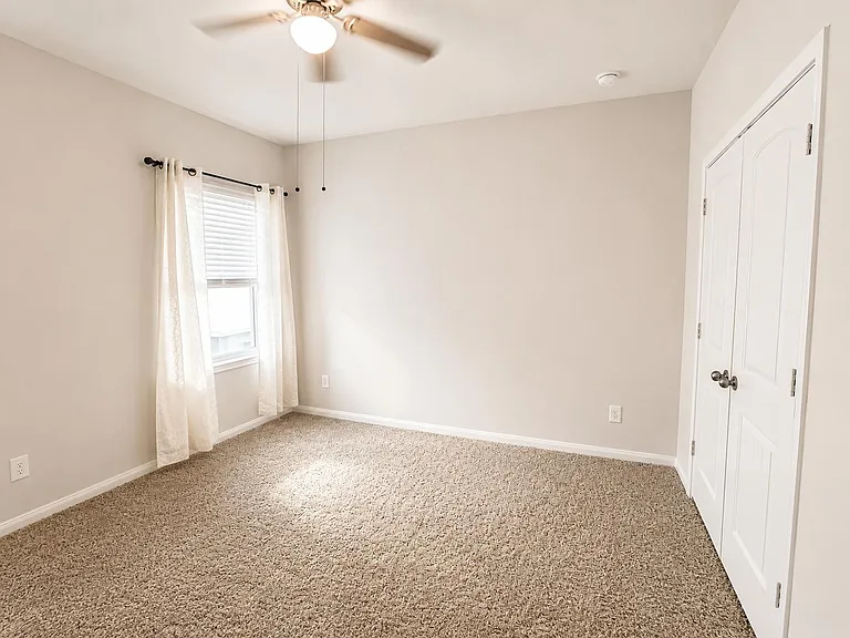 3910 Deledda Dr — Photo 15