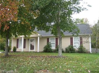 2204 Fairland Rd, Greensboro, NC 27407