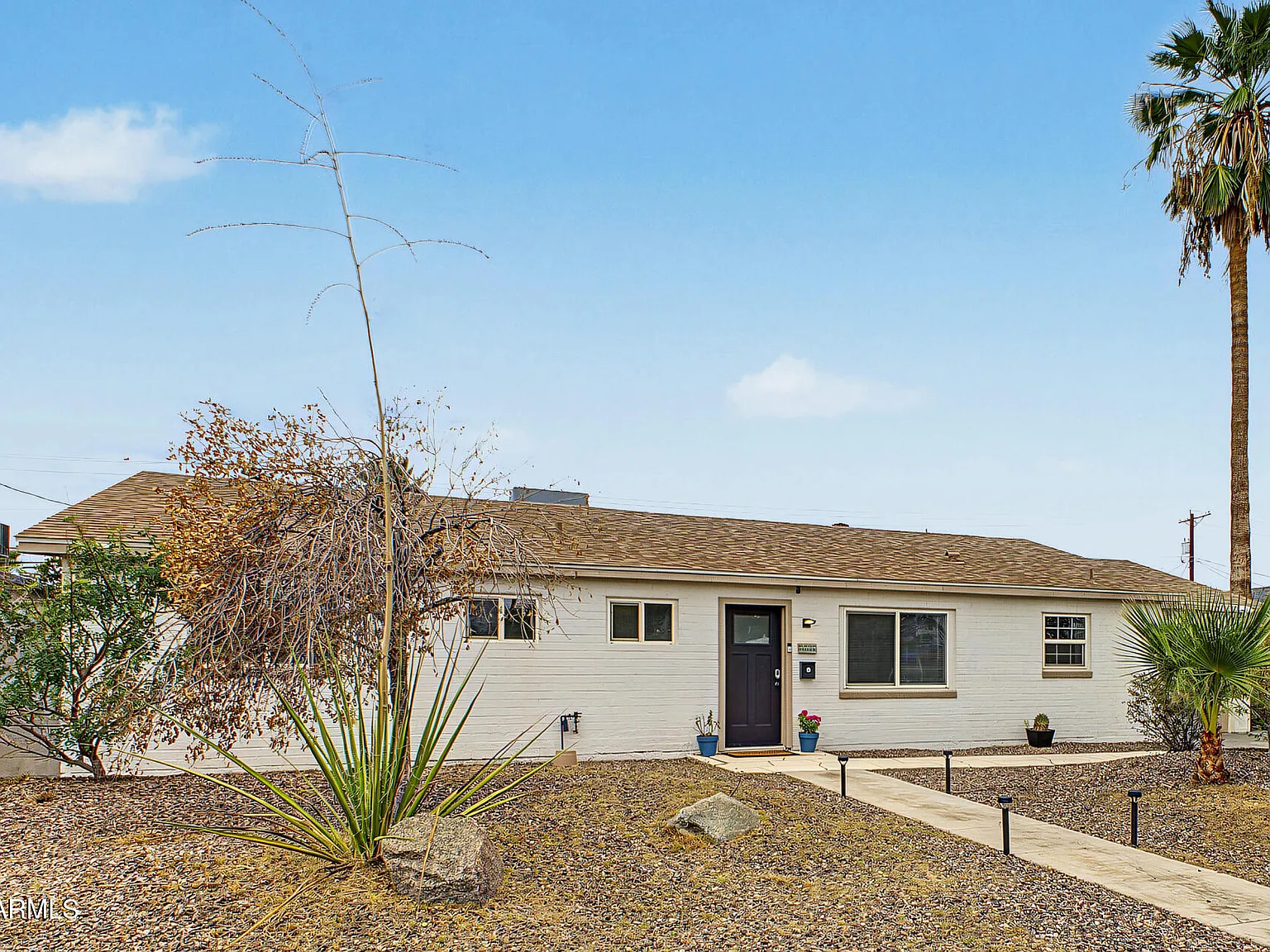 4 bed, 2.0 bath, 1981 sqft, $2,850 — Photo 2