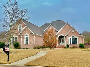 110 Brookeridge Dr, Russellville, AL 35654