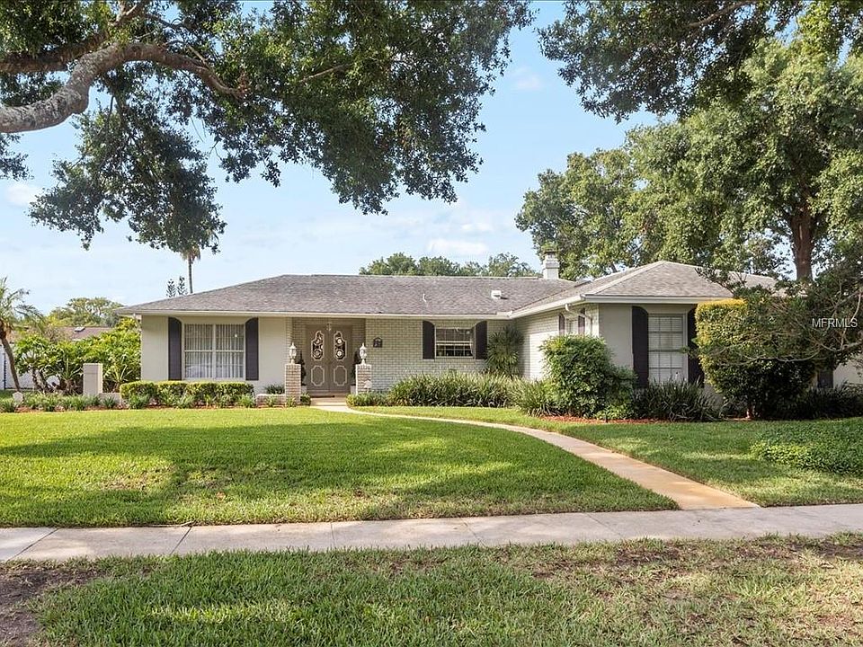 1st image of 2918 De Brocy Way