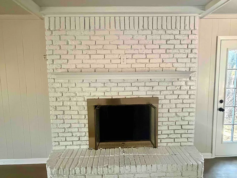 830 Windsor Pl — Photo 5