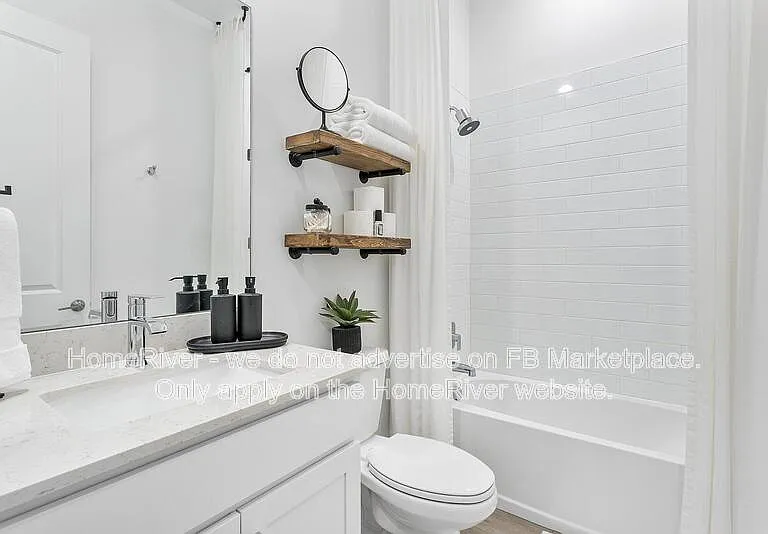 19043 Broad Shore Walk — Photo 16