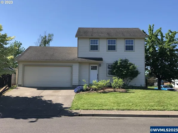 231 W McKinley St, Carlton, OR 97111