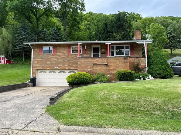 136 Beverly Ave, Weirton, WV 26062