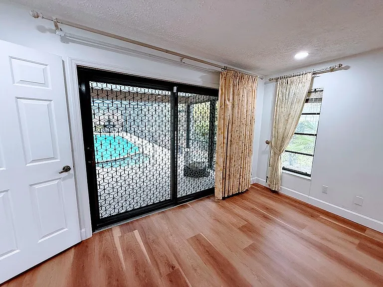 465 SE Naranja Ave — Photo 54