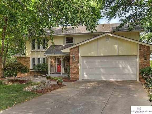 2nd image of 1805 S 167th Avenue Cir