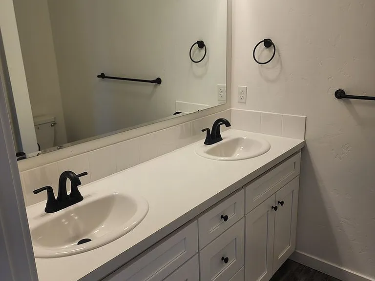 2709 College Ave #101 & 102 — Photo 8