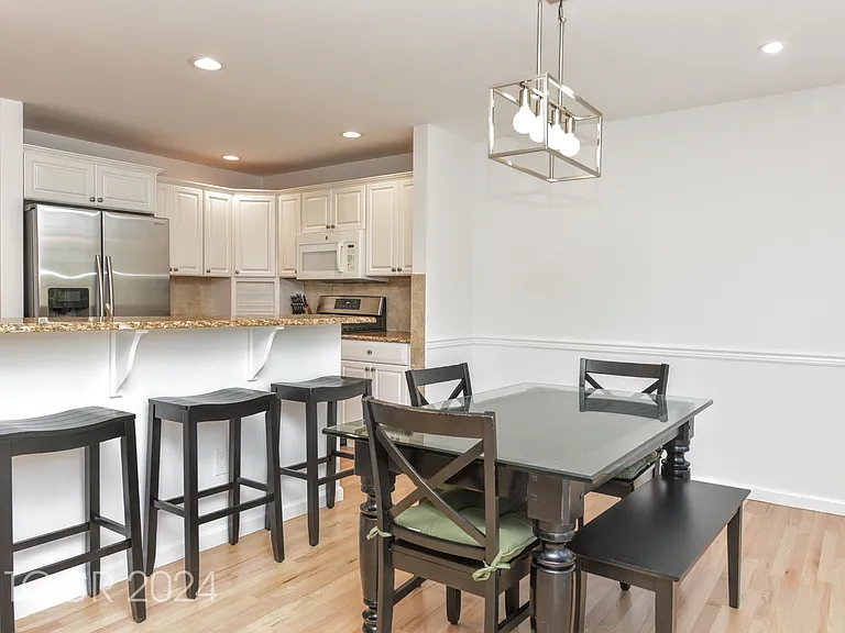 203 Central Park Pl — Photo 6
