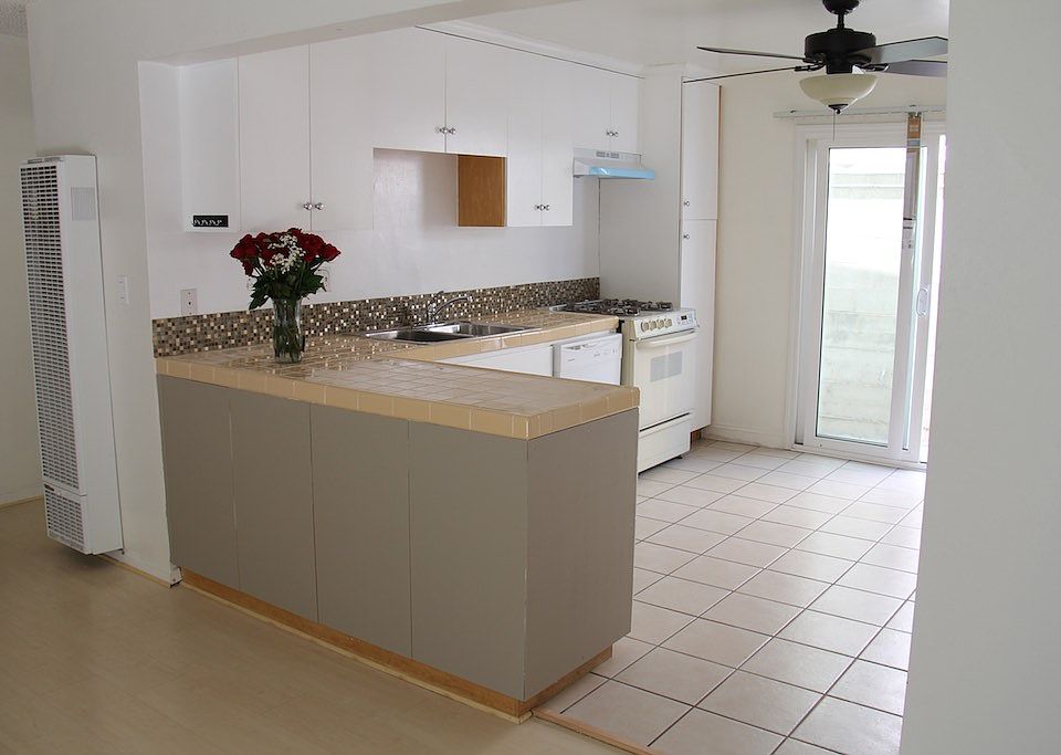 #B Kitchen