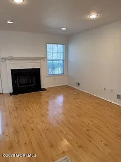 3 bed, 2.5 bath, 1604 sqft, $3,100 — Photo 4