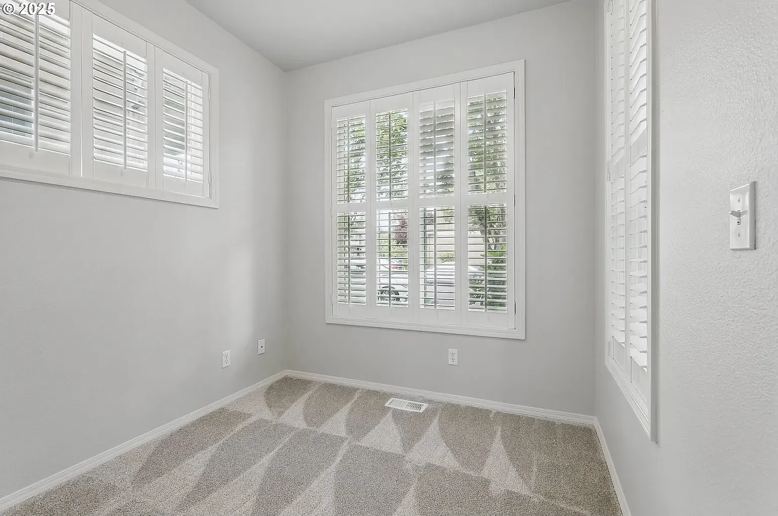 4 bed, 2.5 bath, 1922 sqft, $2,950 — Photo 4