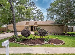 3706 Autumn Ln, Baytown, TX 77521