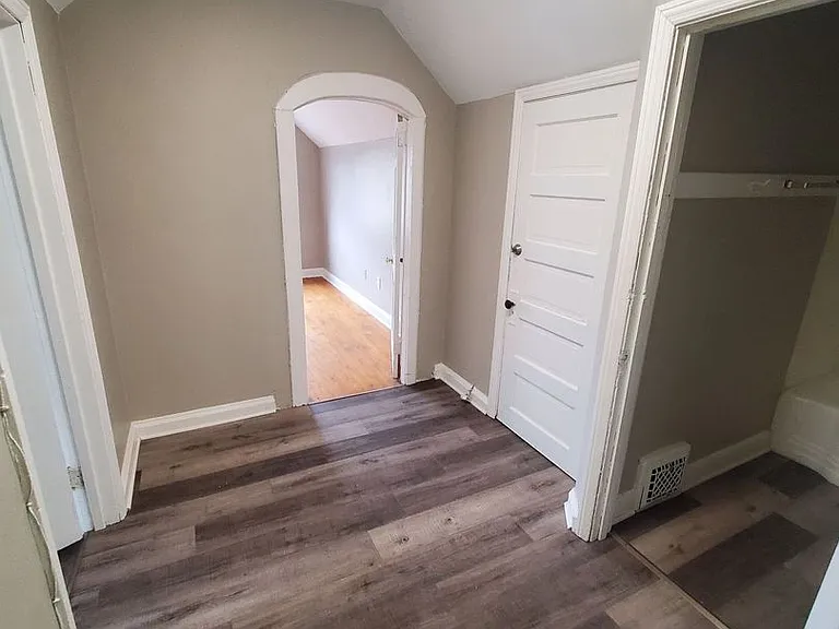 2524 N Hubbard St. (Duplex)(Ace Property) — Photo 2