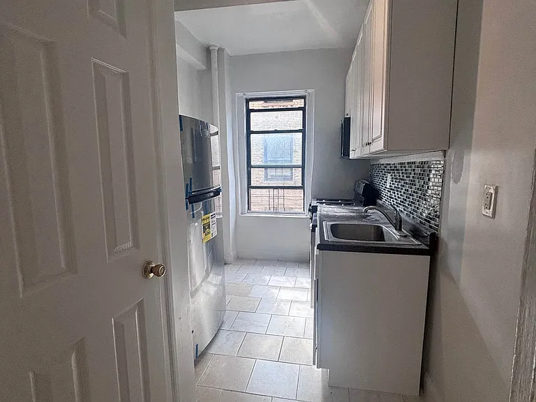 128 Fort Washington Ave #5A — Photo 2