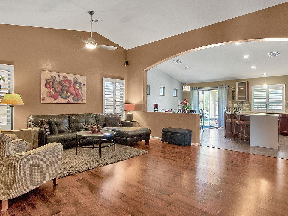 1st image of 2806 E Saguaro Park Ln