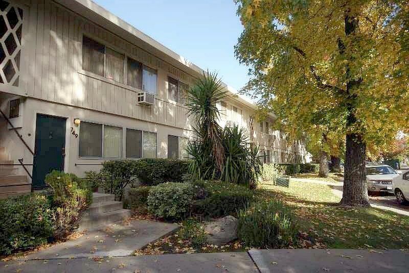 1st image of 7400 Pacific Ave APT 8