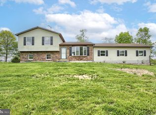 105 Church Of God Rd, Newville, PA 17241