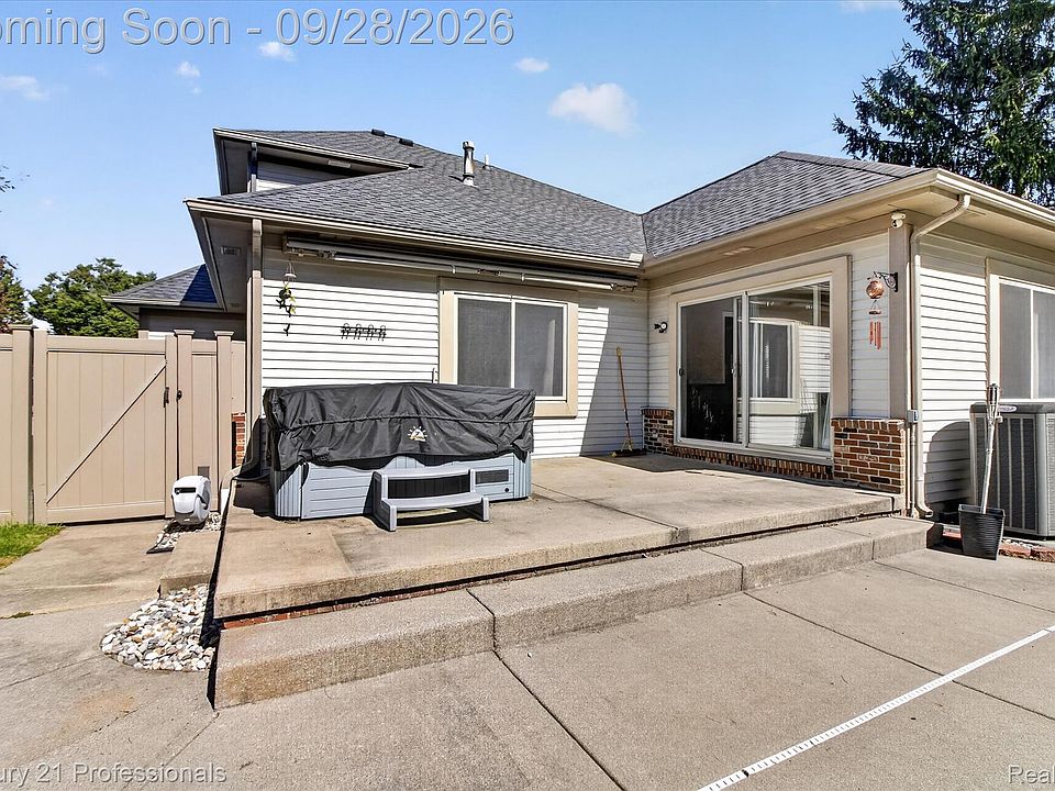 44409 James Ct, photo 4