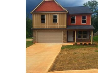 140 Pristine Dr, Locust Grove, GA 30248