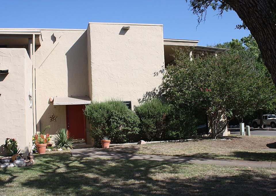 1st image of 537B Sand Bend Dr