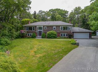 1 Pilot Point Rd, Cape Elizabeth, ME 04107