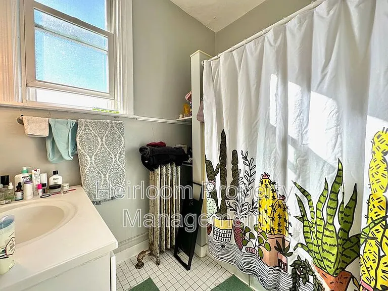 2125 E Superior St #3 — Photo 10