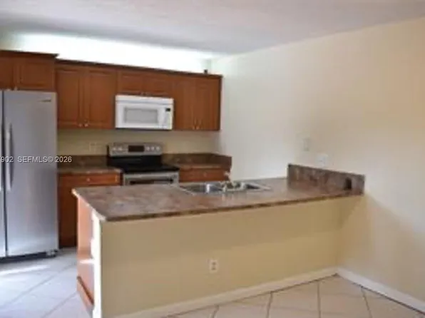 8392 S Coral Cir #8392, Pompano Beach, FL 33068