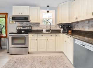 360 High St, Whitman, MA 02382