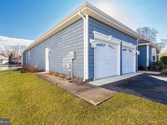 4th image of 20299 Fleming Cir #82