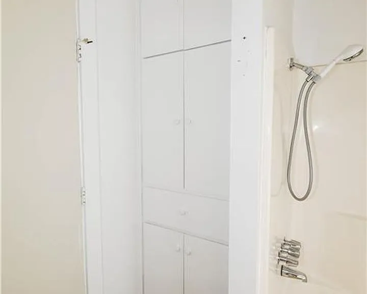 1305 Lorrain St #D — Photo 19