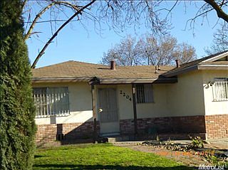 2nd image of 2204 Cambria Dr