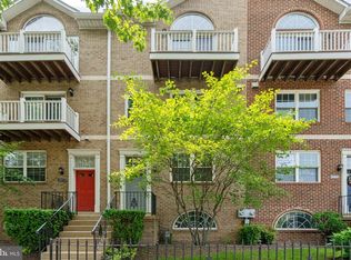 3070 S Glebe Rd, Arlington, VA 22206