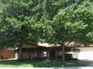 606 S Mills Dr, Euless, TX 76040