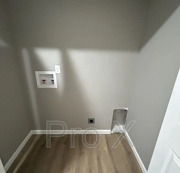 716 N Columbus St #A — Photo 10