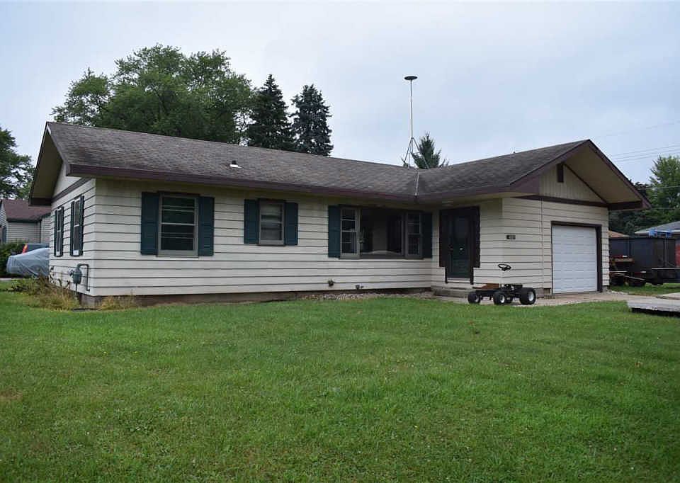 1st image of 1605 E Memorial Dr