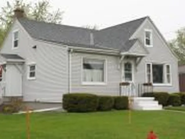 268 Fredonia Ave, Fredonia, WI 53021