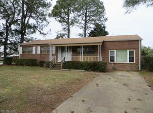 1 Granger Dr, Hampton, VA 23666