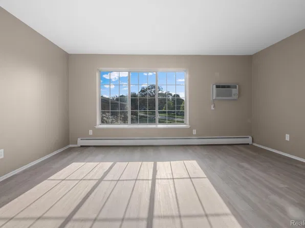 436 Romeo Rd Unit 322, Rochester, MI 48307