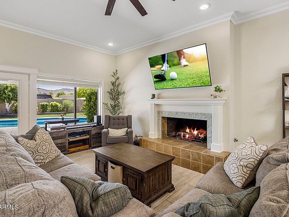 5th image of 101 W PINE VALLEY Drive