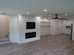 655 Nation Dr, Azle, TX 76020