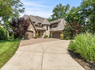 317 W North St, Hinsdale, IL 60521