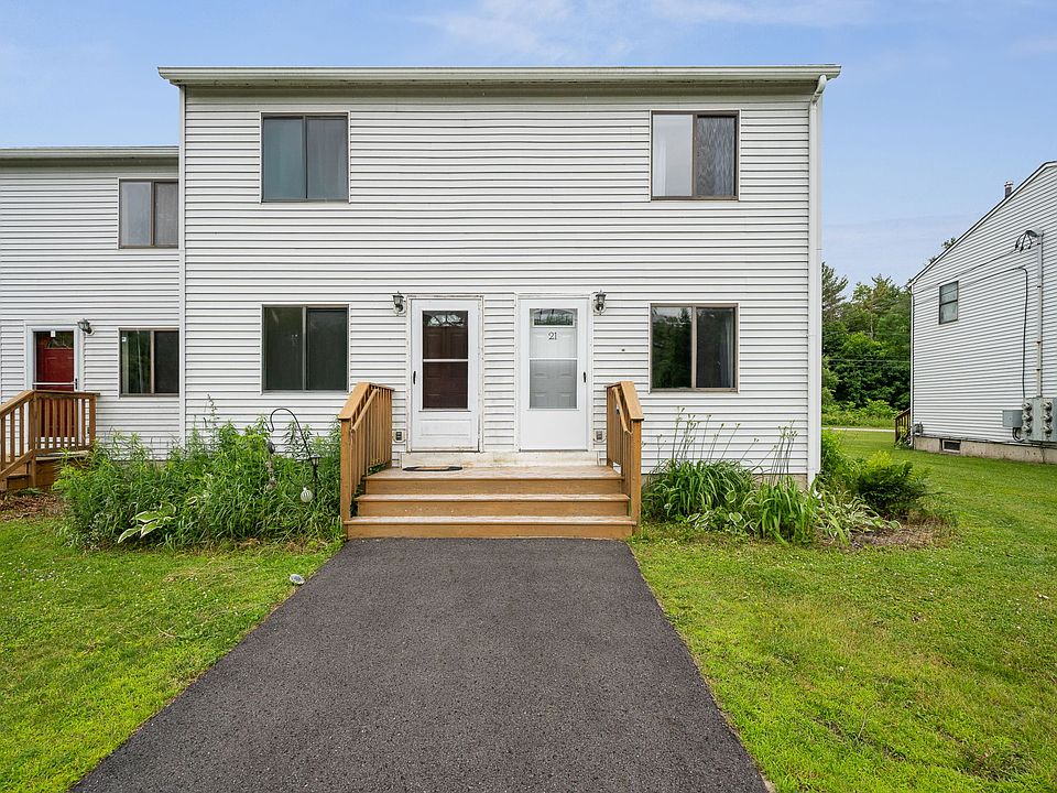 1st image of 21 Huntington Pl #21
